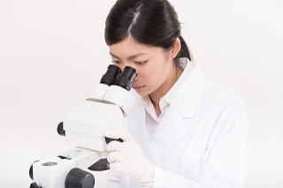 肝生検の様子